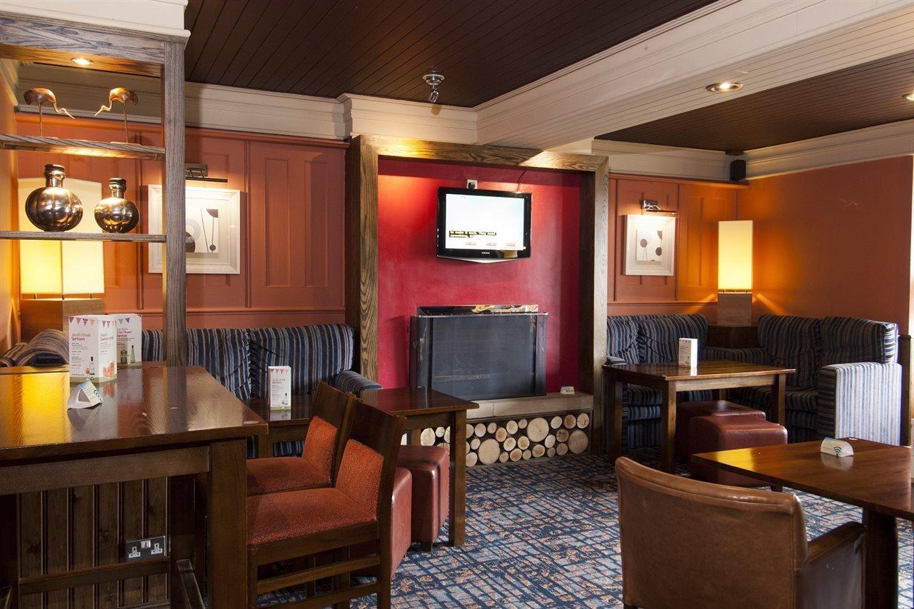 Premier Inn Bradford South Cleckheaton Exterior photo