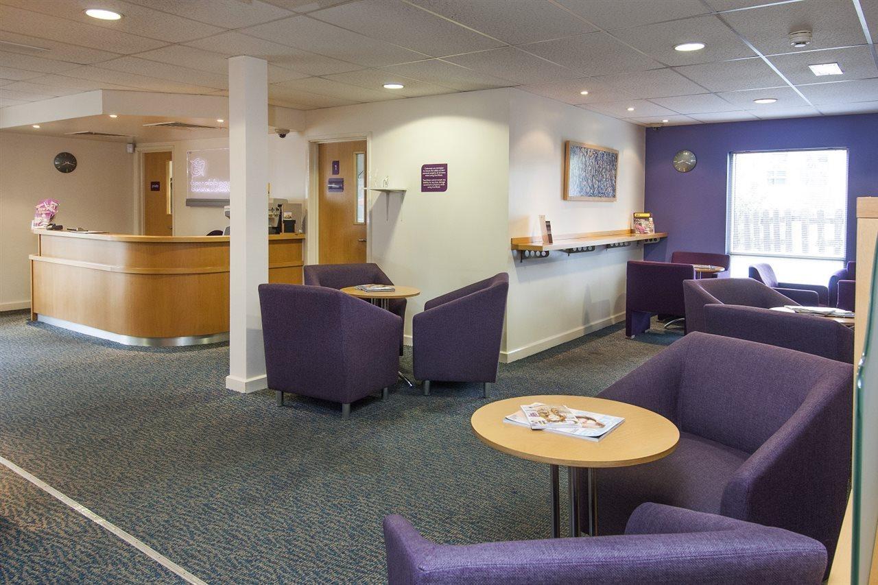 Premier Inn Bradford South Cleckheaton Exterior photo